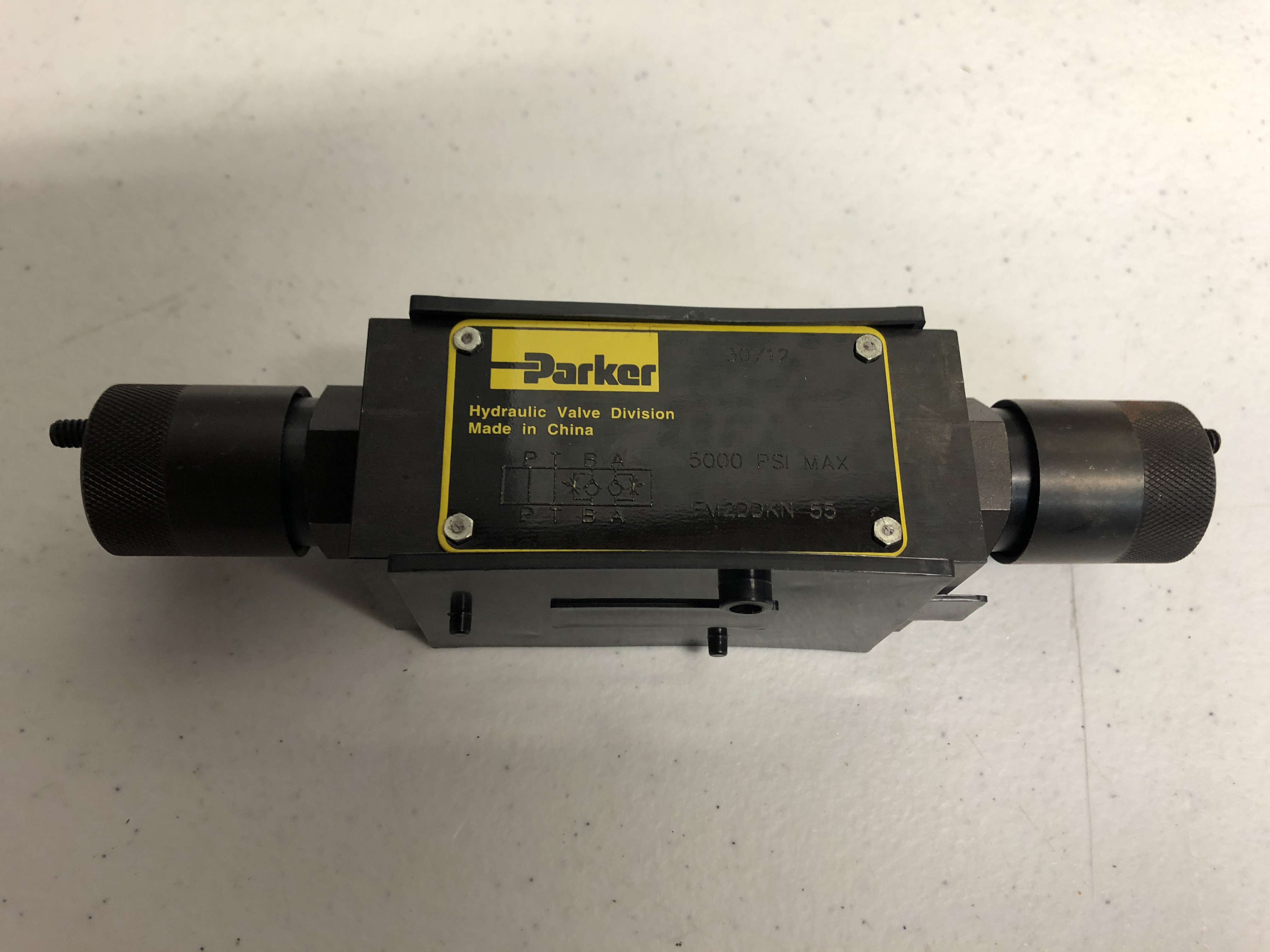 Parker FM2DDKN Flow Control Valve Air & Hydraulic Equipment,Inc.