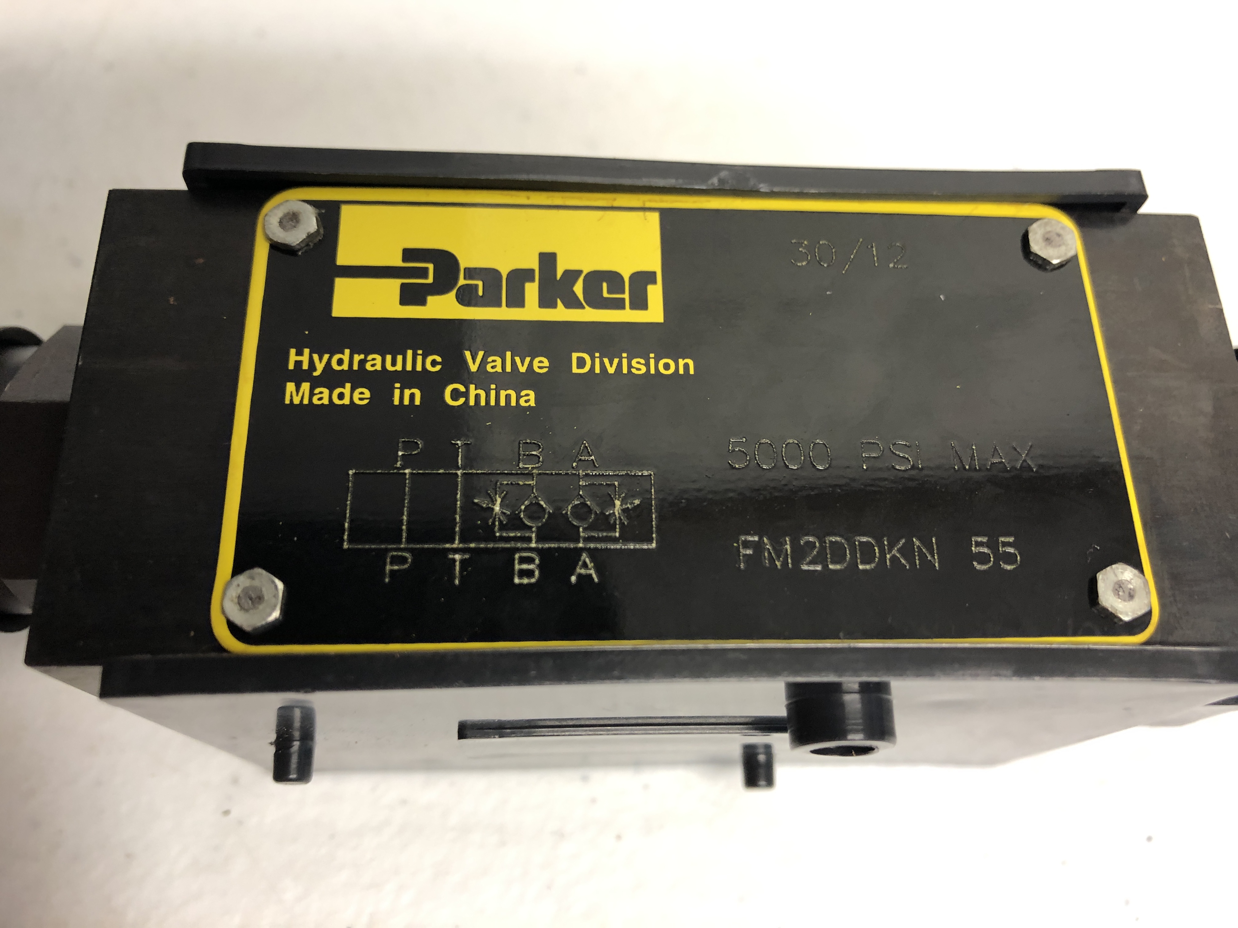 Parker FM2DDKN Flow Control Valve Air & Hydraulic Equipment,Inc.